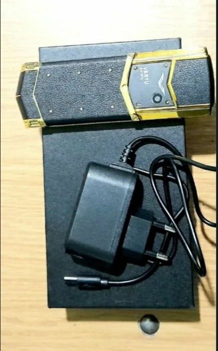 VERTU signature s pul zarlligi uchun