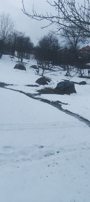 Vând teren intravilan