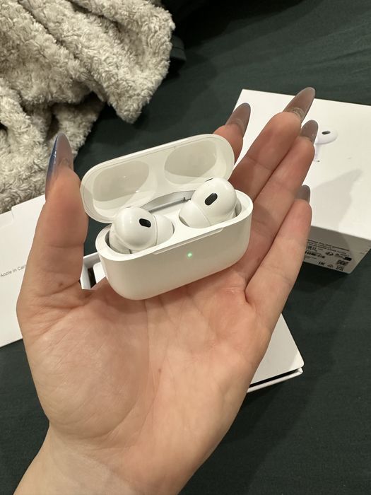 Продаем airpods pro 2