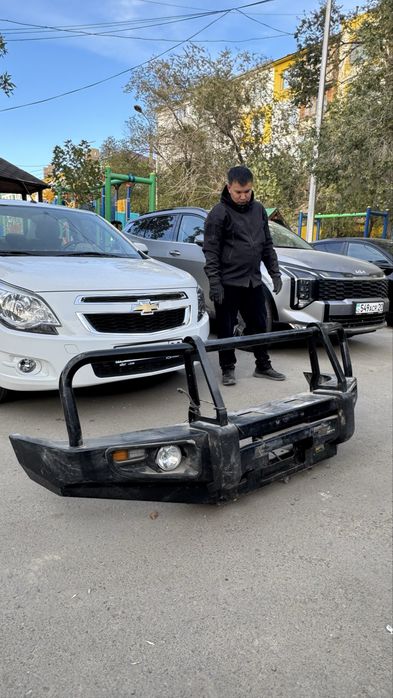 Бампер на крузак 100,105