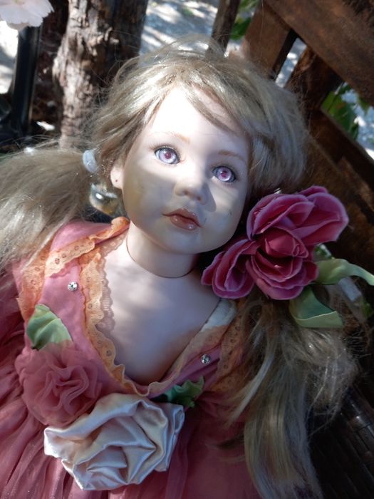 Порцеланови кукли