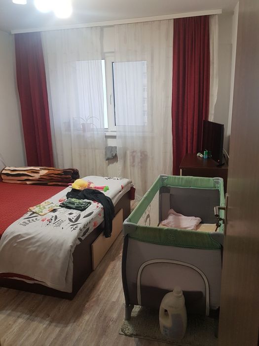 Apartament  3camere decomandat
