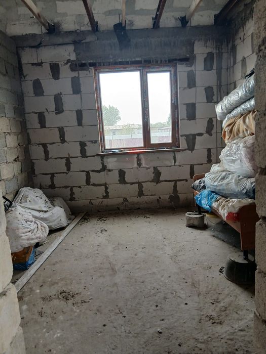 продам 2 этажный дом