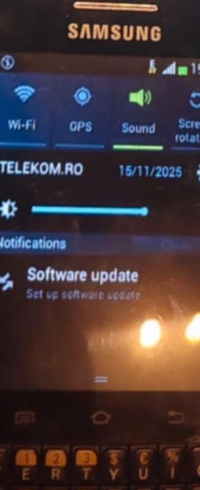 Samsung GT -B5330 ( liber de rețea)