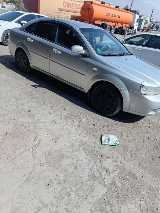 Продается lacetti