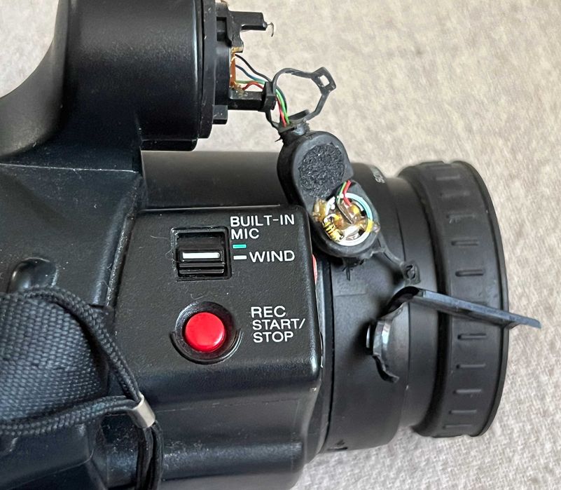 Sony Handycam CCD F550E Video8 Hi Fi Stereo neprobata fara baterie mic