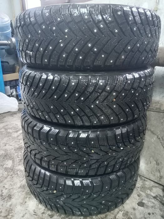 Прадам камплект новых балонов с дисками