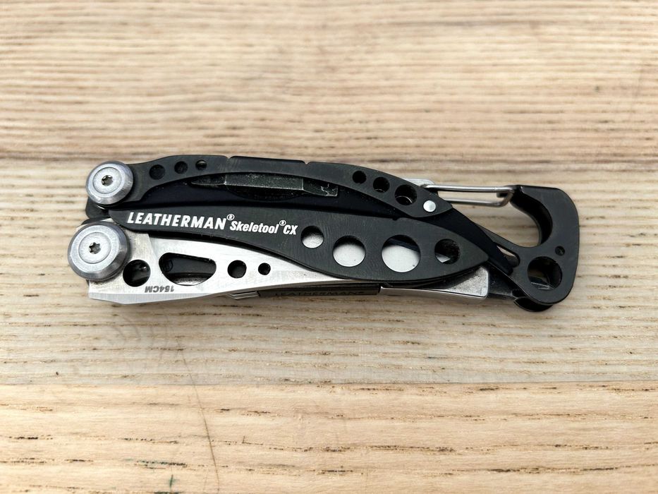 Multitool Leatherman Skeletool CX