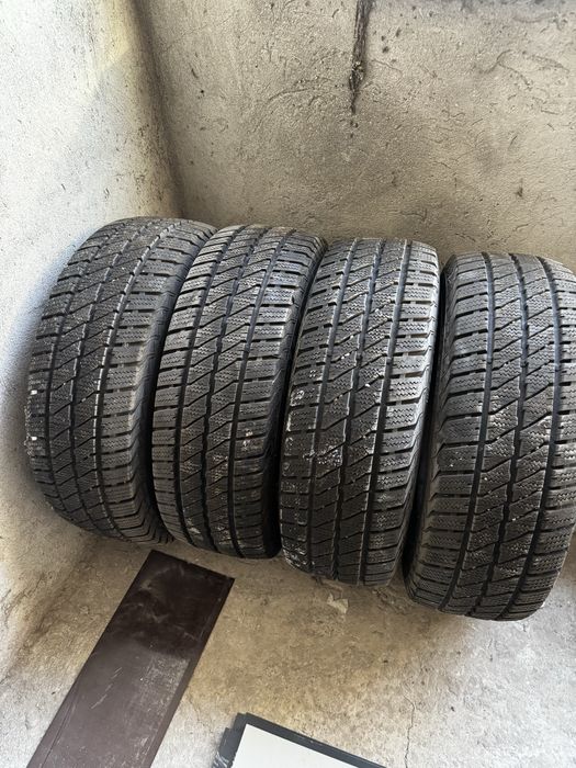 Vand set anvelope iarna M+S 215/65R16C