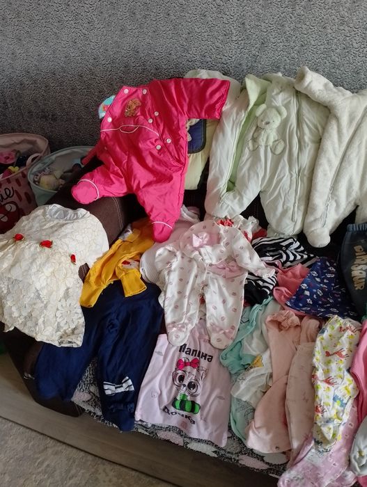 Продам детские вещи