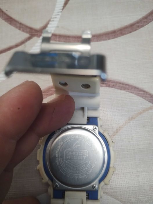 Часовник G-Shock