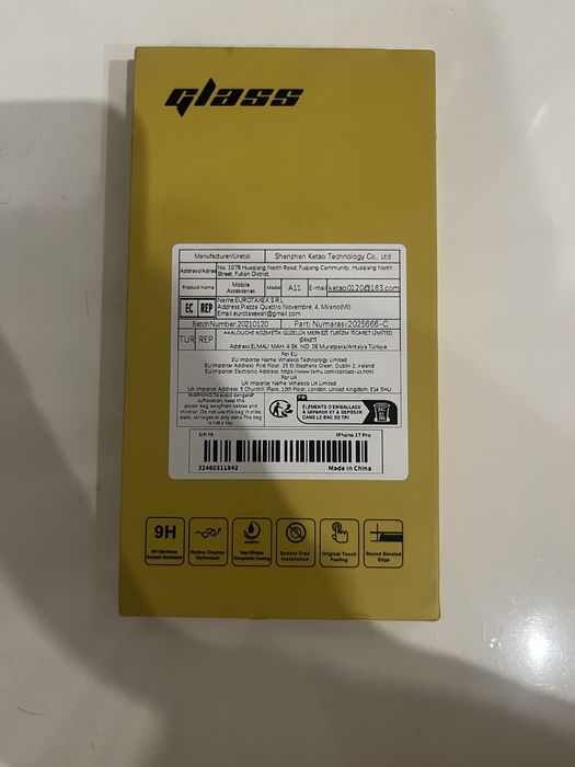 Продам чехол и защитные стекла Iphone 17pro