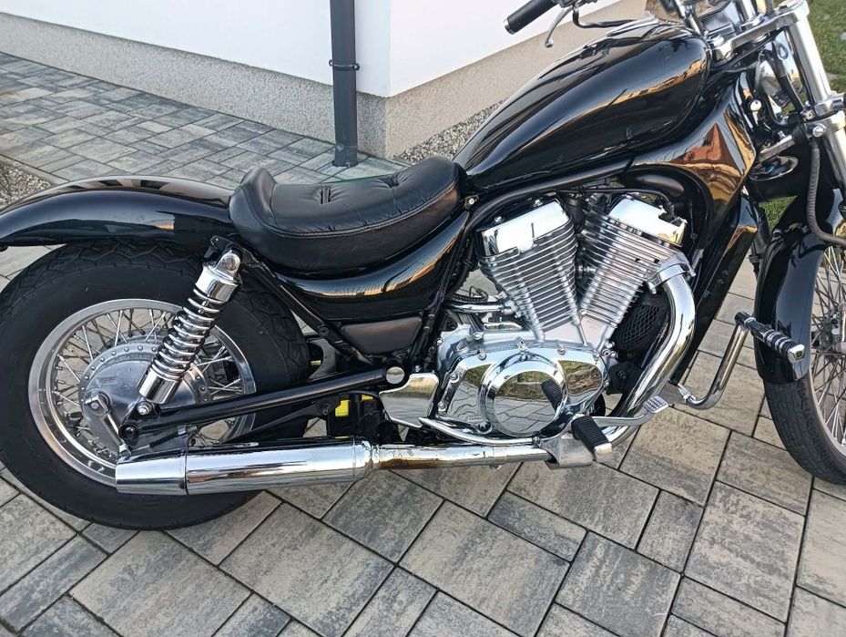 Suzuki  Intruder