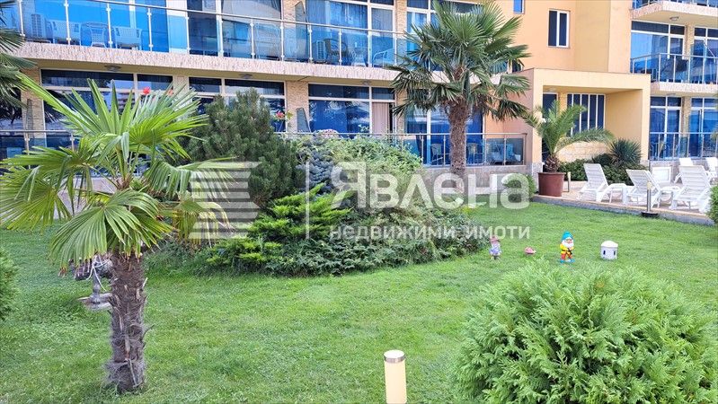 Продава се Тристаен апартамент в к.к. Слънчев бряг - 100 кв.м за 1600 €/кв.м - Снимка #11