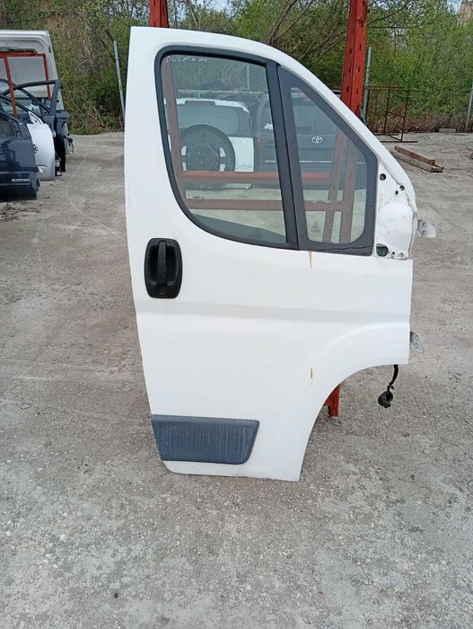 Врата предна дясна Fiat Ducato 2011г