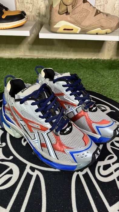 Balenciaga Runner