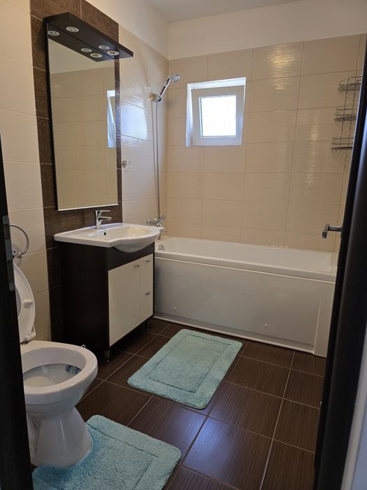 Inchiriere ap 2 camere, parcare inclusa