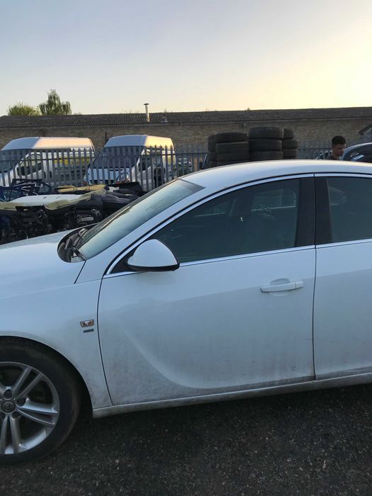 Fata completa/dezmembrari Opel Insignia cutie automata 2.0 CDTI A20DTH