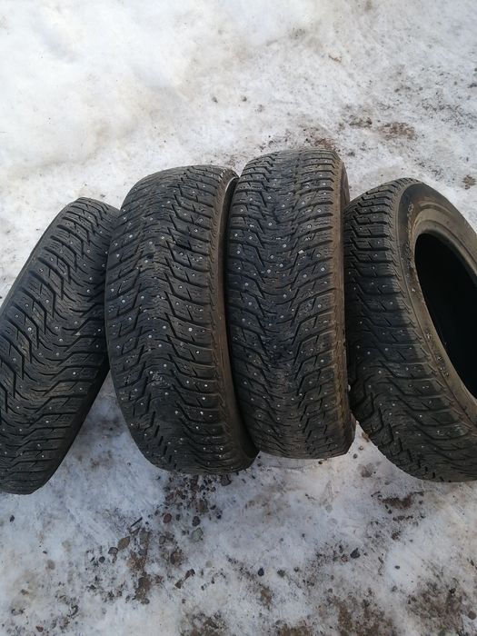 Продам резину зима r15