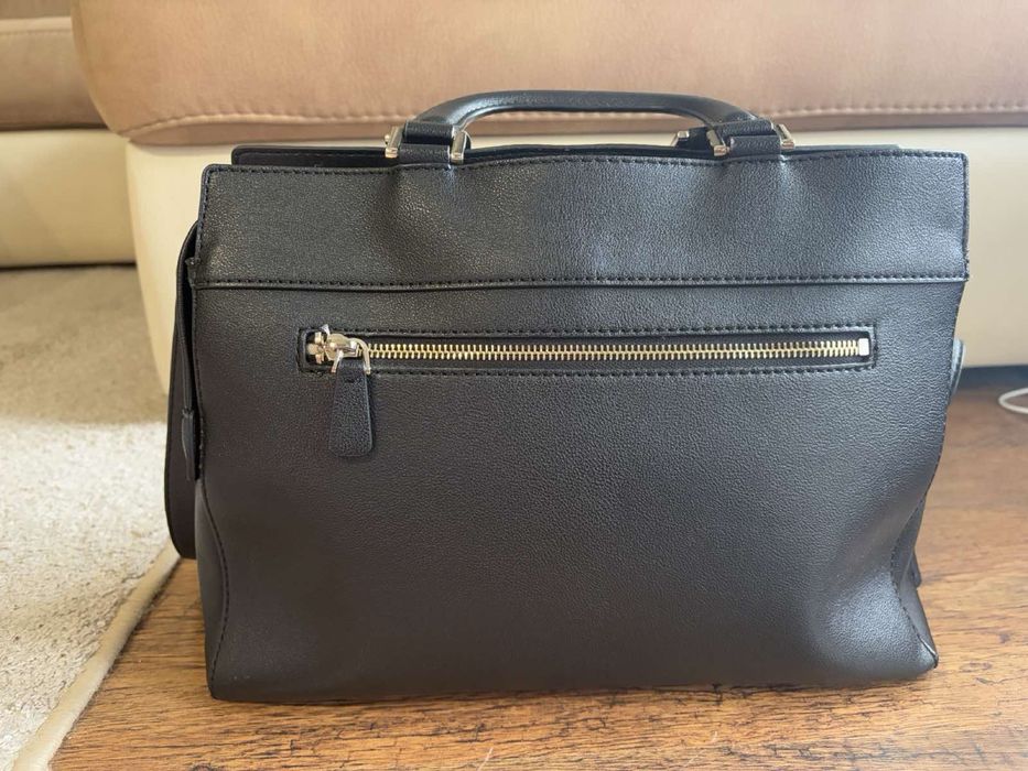 Дамска чанта Guess