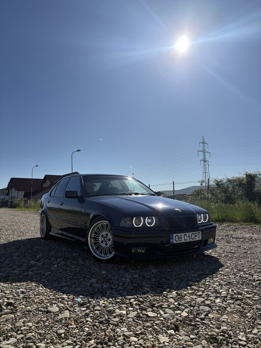 BMW Seria 3 1994 benzină, 7.836 € — imagine 1