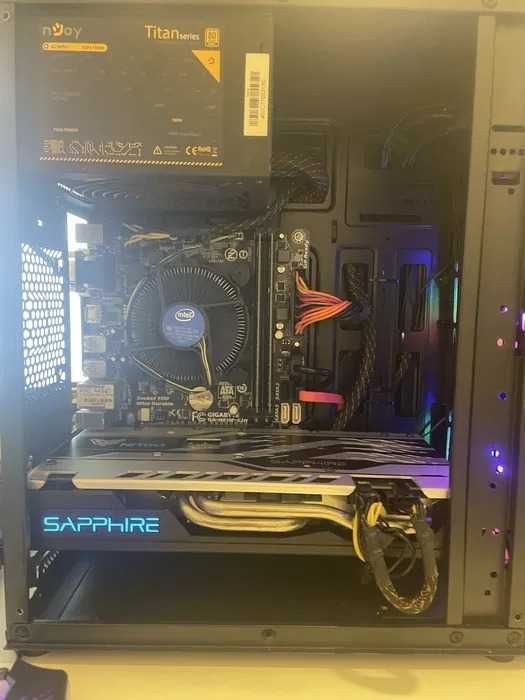 Vand PC Gaming i5 / RX 580 Sapphire Nitro+ / 16GB RAM / RGB