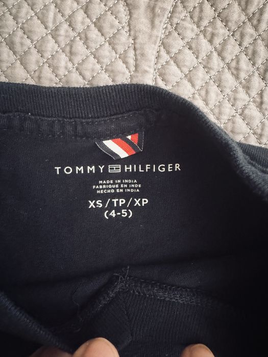 Tommy Hilfiger детска блуза и Okaidi къси панталонки