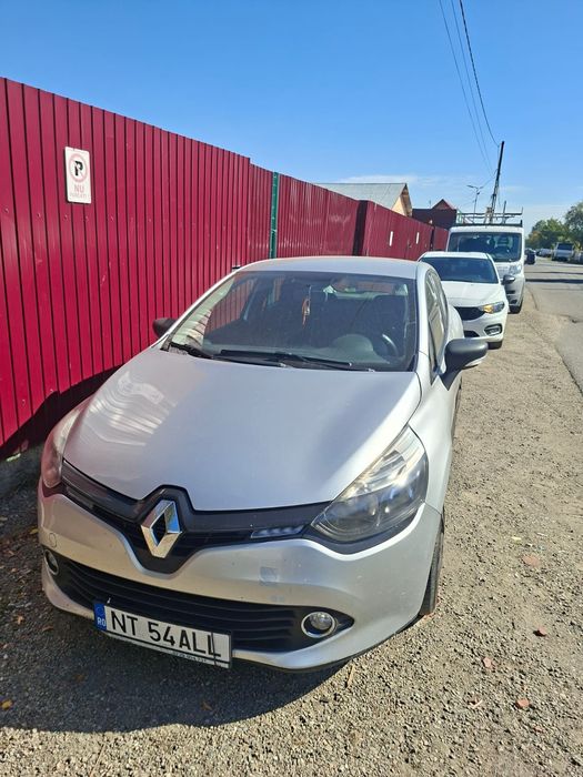 De inchiriat REANULT CLIO 2016