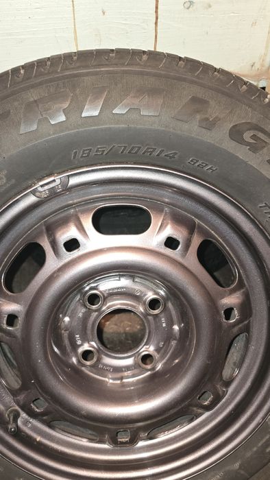 Резина летняя с диском 4шт.