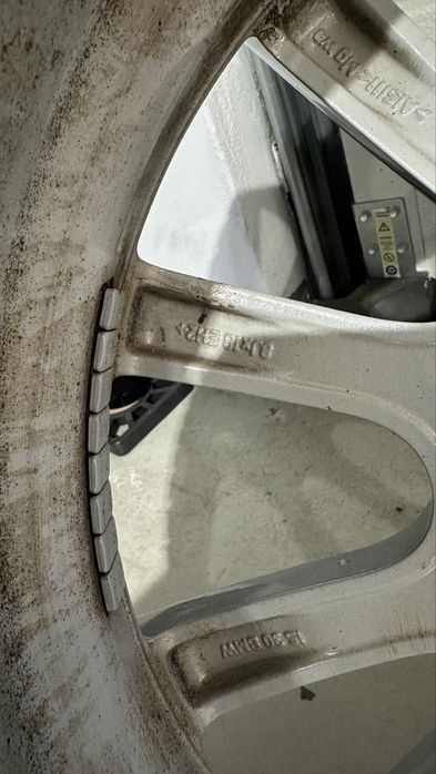 •Jante BMW Style 281 R18•