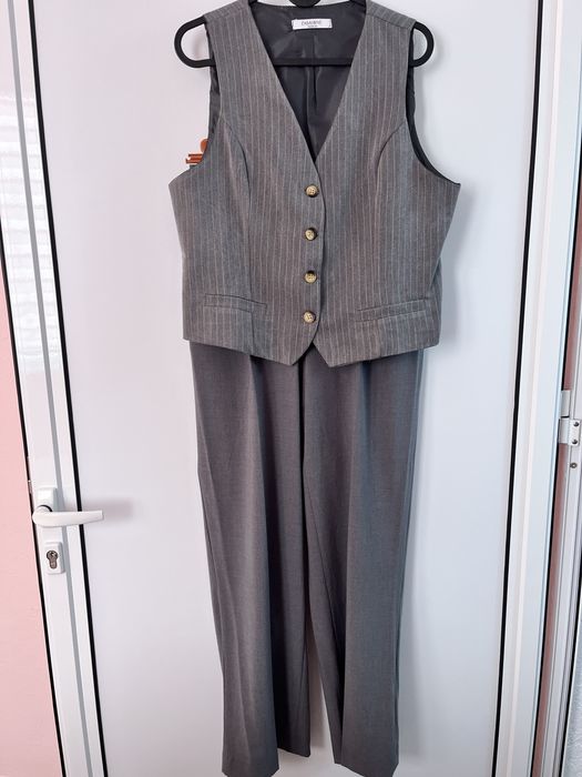 Дамски костюм от 3 части