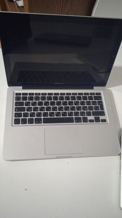 Продам Macbook pro 13