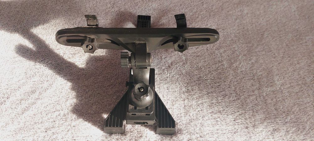 Стойка за кола за таблет или телефон