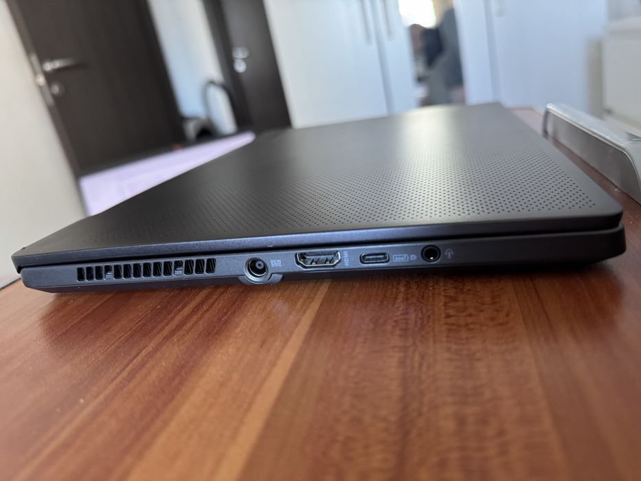 Vand sau schimb Zephyrus g14 cu macbook m1/m2