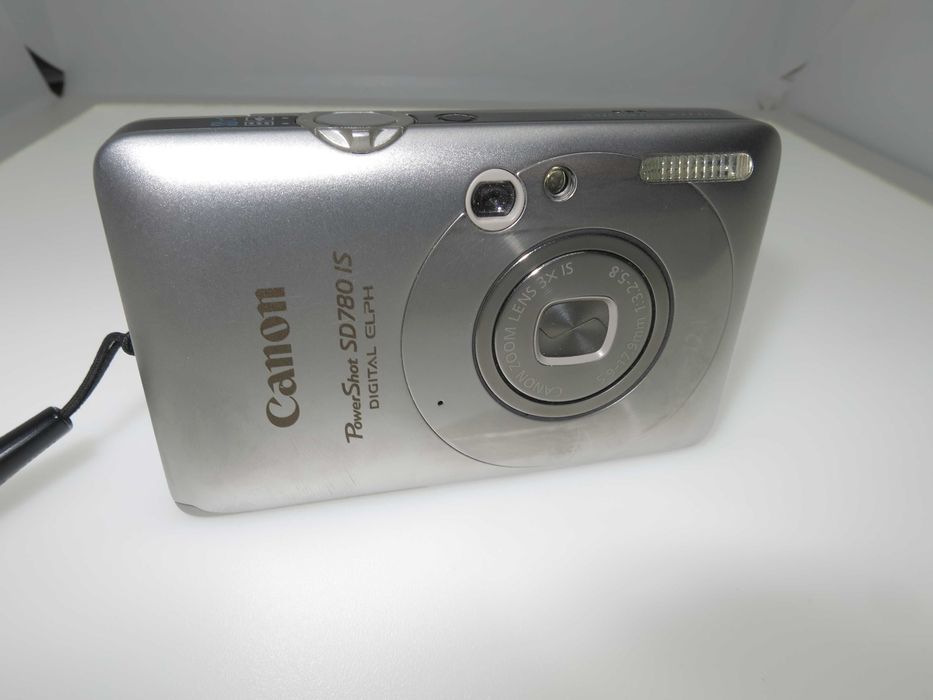 Canon PowerShot SD780 - IXUS 100 компактен фотоапарат цифрова камера