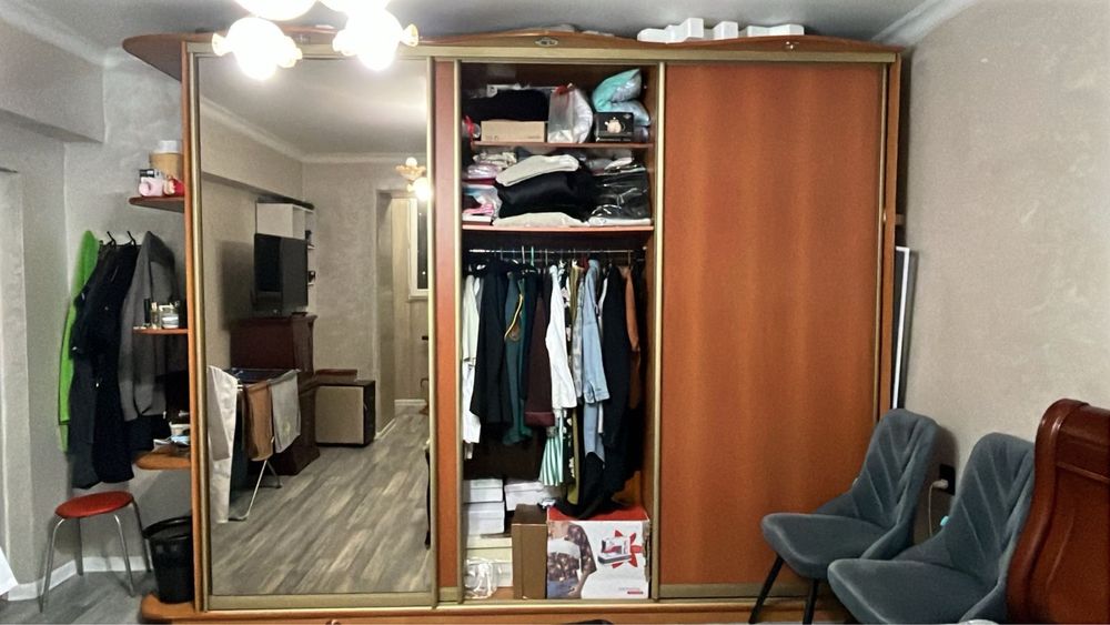 Продам шкаф для спальни