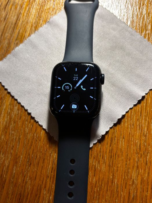 Apple Watch Series 8 41mm GPS + Cellular – Stare foarte bună