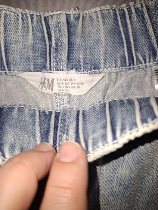 Тениска Benetton, бермуди H&M 140см