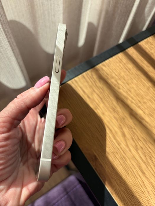 Смартфон Apple iPhone 13, 128GB, 4GB RAM, 5G, Starlight