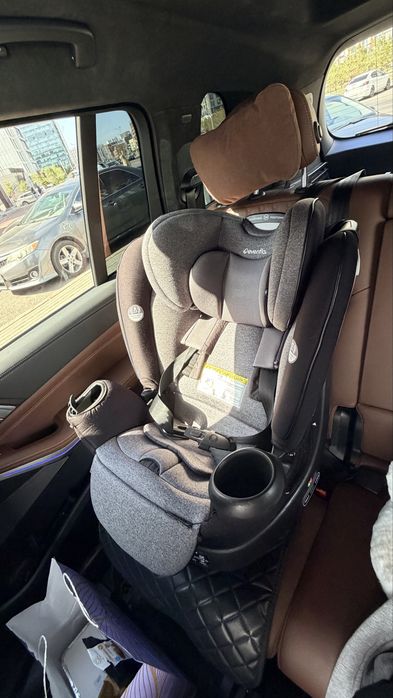 Автокресло Evenflo revolve 360