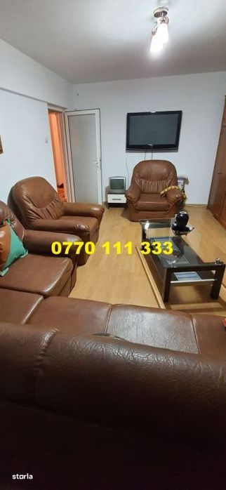 - Apartament 2 camere decomandat, zona Plantelor.