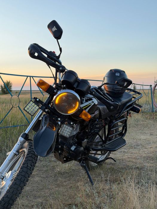Продам мотоцикл Yaqi 200 кубов