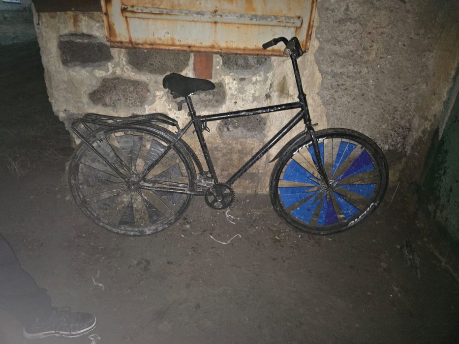 Продам велосипет урал срочно торг есть