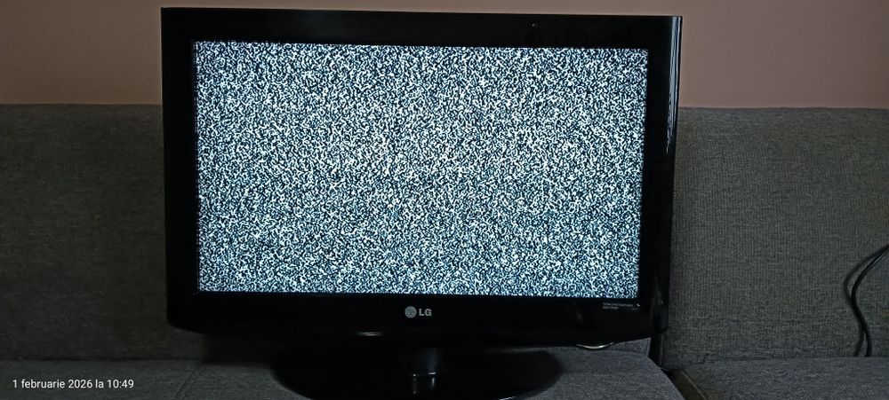 Televizor LG model 26LH2000