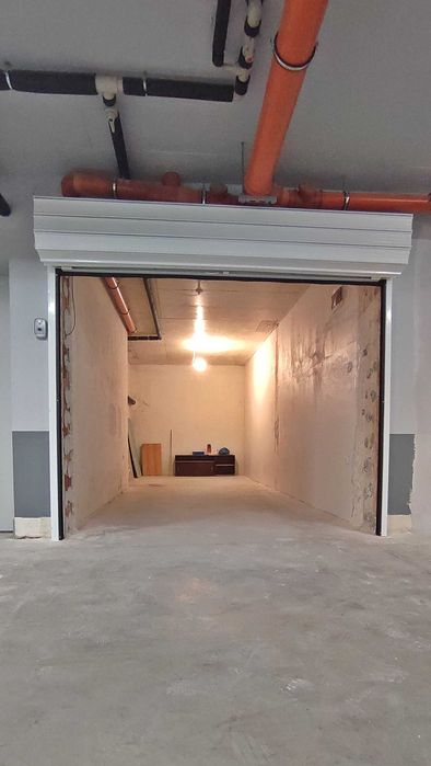 Дава се под наем Гараж / Паркомясто в Пловдив, Център - 18 кв.м за 76.5 € - Снимка #1