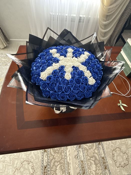 101 розы с надписью "Ж" ароматные