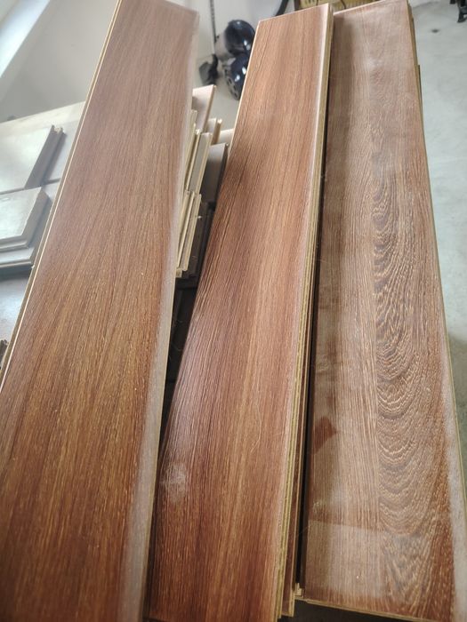 Продам ламинат б/у