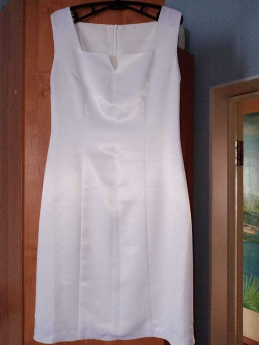 платья женские новые