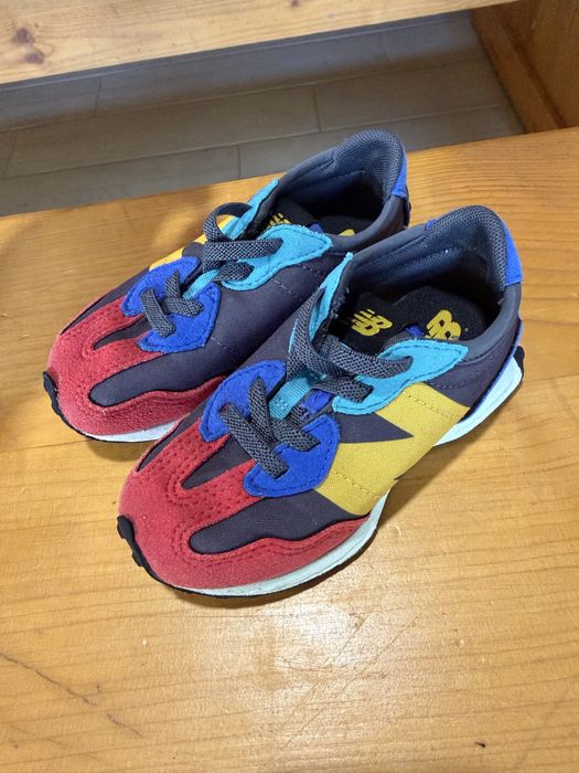 New Balance 327 kids