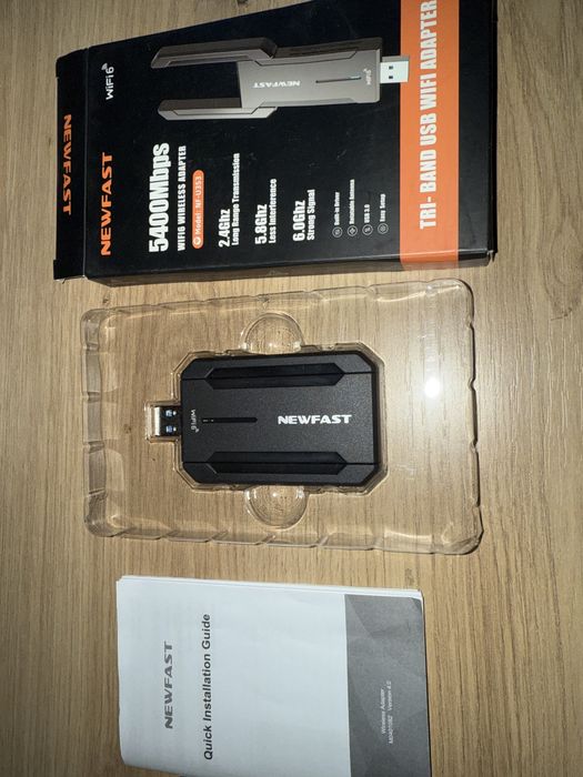 Adaptor WiFi NEWFAST 5400Mbps USB WiFi 6E,Antenă WiFi Tri-Band 6/5GHz